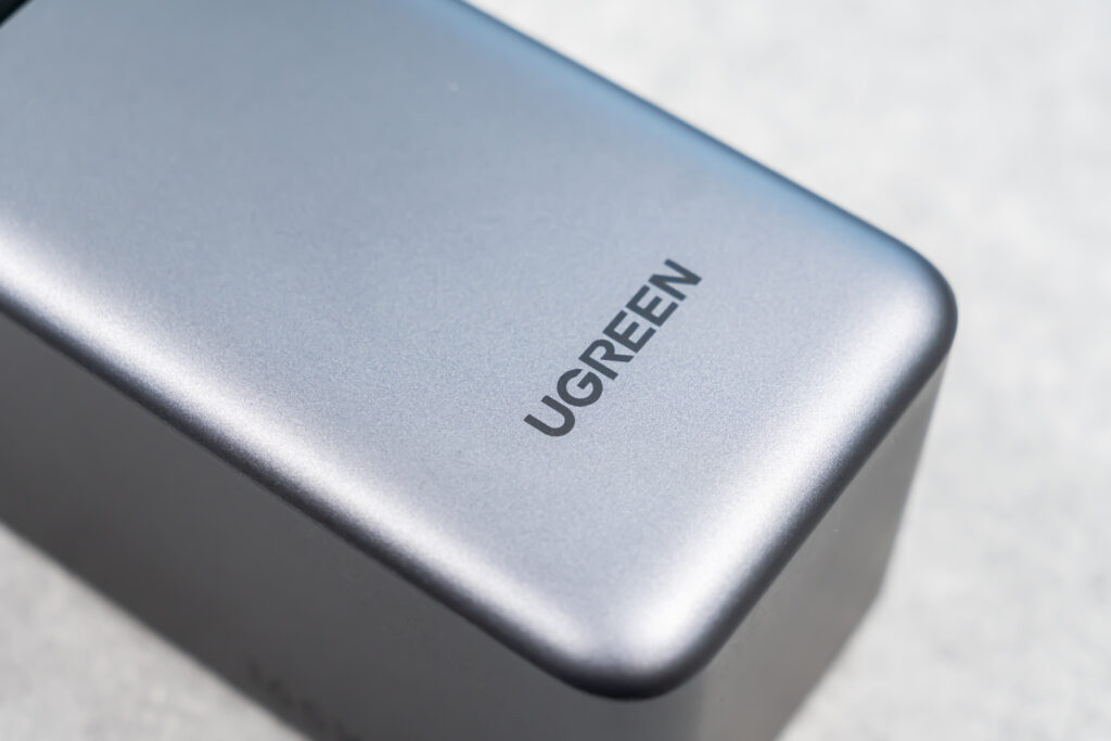 UGREEN Nexode 巻き取り式 USB-Cケーブル内蔵 モバイルバッテリー 20000mAh 165W